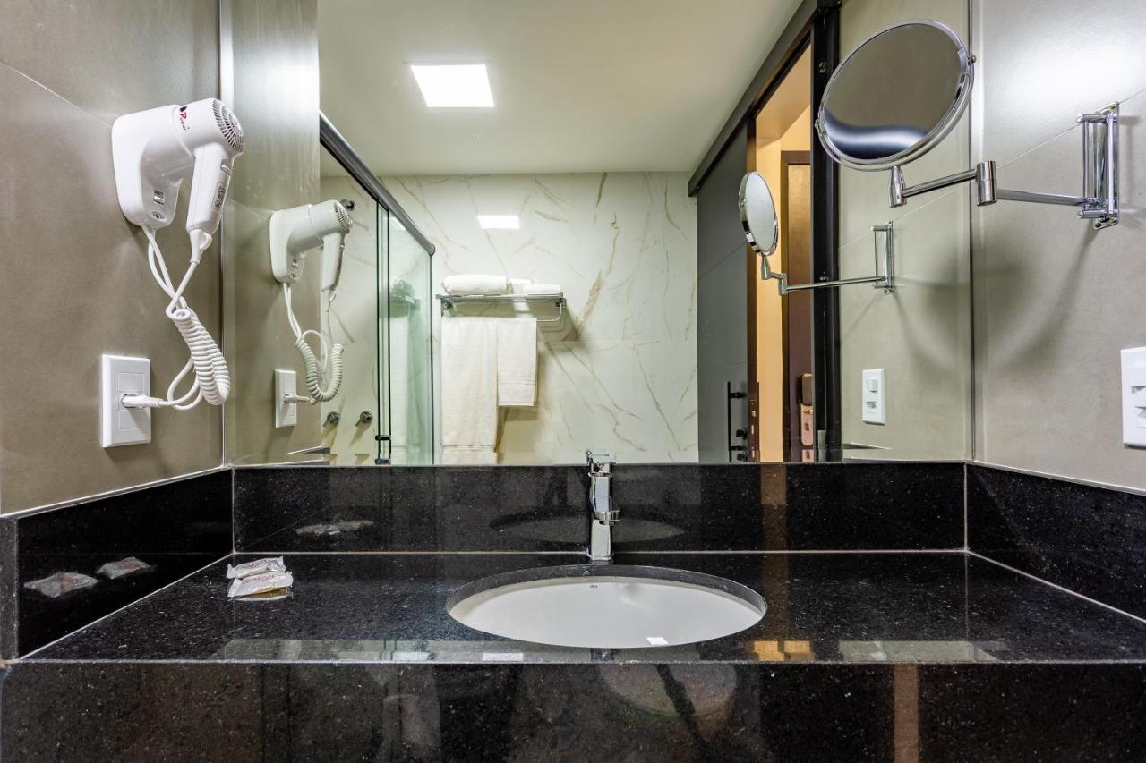 Apart Hotel Centro De Бразилиа Экстерьер фото